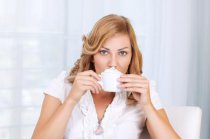 Cafe&iacute;na foi associada a menor IMC e risco reduzido de diabetes tipo 2