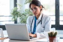 Como escolher um software m&eacute;dico para cl&iacute;nica ou consult&oacute;rio