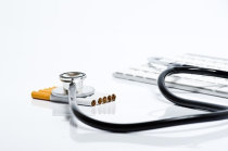 Fumantes ativas e passivas precisam de dose maior de anest&eacute;sicos e analg&eacute;sicos em cirurgias, de acordo com um estudo apresentado no <i>Euroanaesthesia Congress</i>