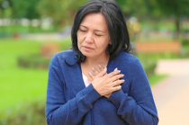 Mulheres s&atilde;o menos propensas a sobreviver ao infarto agudo do mioc&aacute;rdio com parada card&iacute;aca fora do hospital