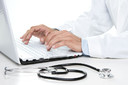 Melhor sistema m&eacute;dico em 2026? Comparativo entre os principais softwares para cl&iacute;nicas e consult&oacute;rios