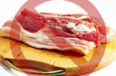 O consumo de 50 gramas de carne processada ingerida diariamente aumenta o risco de c&acirc;ncer colorretal em 18%