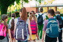 O uso de mochila para ir &agrave; escola pode causar dor nas costas em crian&ccedil;as e adolescentes?