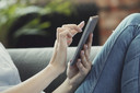 Primeiro ensaio cl&iacute;nico de um chatbot terap&ecirc;utico traz benef&iacute;cios para a sa&uacute;de mental