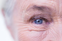 Retinopatia diab&eacute;tica mais que dobrou o risco futuro de dist&uacute;rbios neurodegenerativos, particularmente comprometimento cognitivo